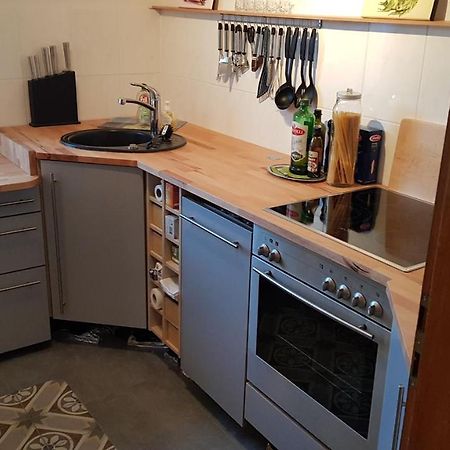 Stadtnahe Wohnung Mit Kl.Balkon Und Parkplatz Олденбург Екстериор снимка