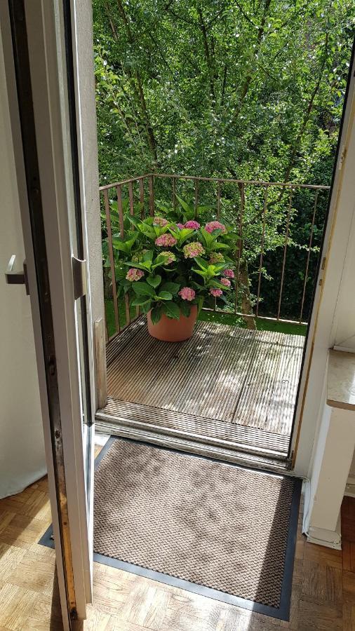 Stadtnahe Wohnung Mit Kl.Balkon Und Parkplatz Олденбург Екстериор снимка