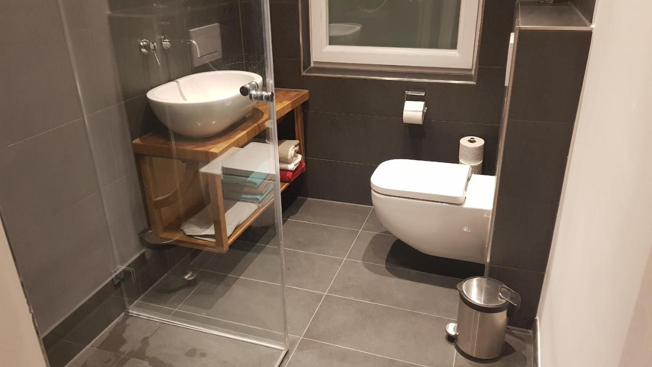 Stadtnahe Wohnung Mit Kl.Balkon Und Parkplatz Олденбург Екстериор снимка